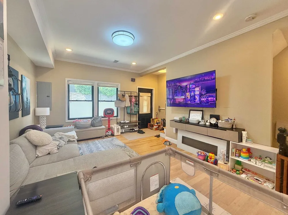 11A WEST 19TH ST Weehawken, NJ 07086