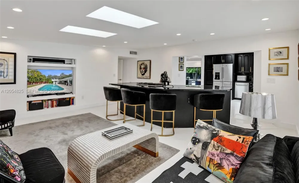 19130 NE 21st Ave North Miami Beach, FL 33179