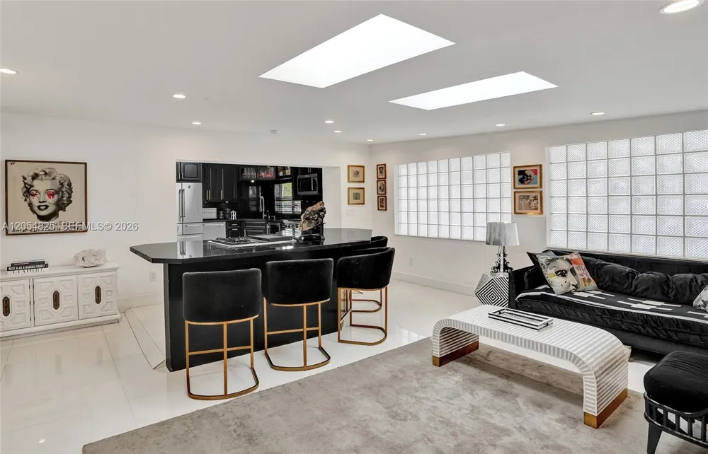 19130 NE 21st Ave North Miami Beach, FL 33179