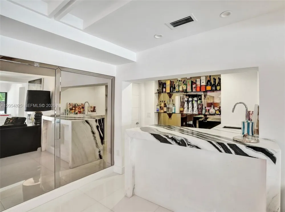 19130 NE 21st Ave North Miami Beach, FL 33179