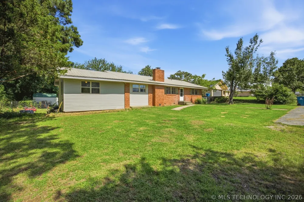 696 Hickory Street Atoka, OK 74525