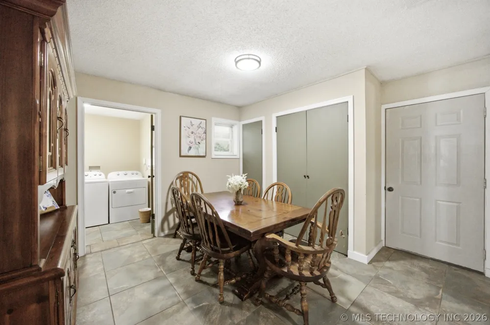 696 Hickory Street Atoka, OK 74525
