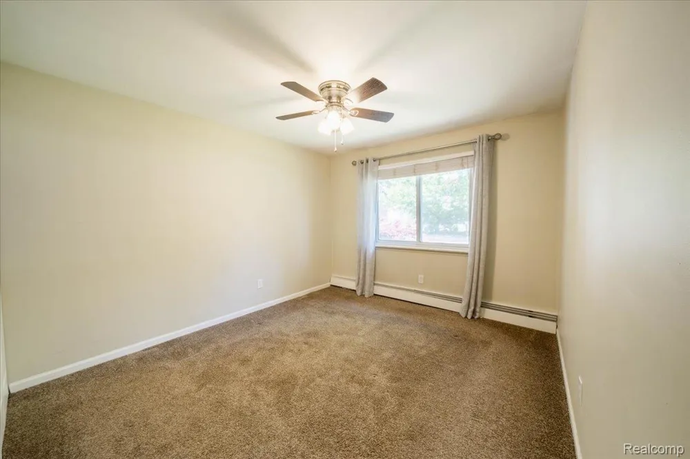 2363 Darnell Street Wolverine Lake Village, MI 48390