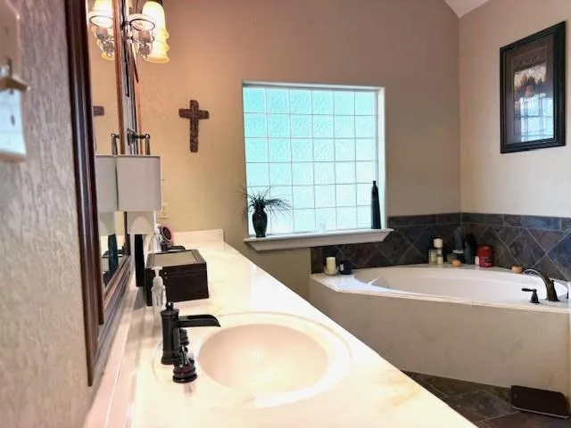 5475 County Road 348 Brazoria, TX 77422