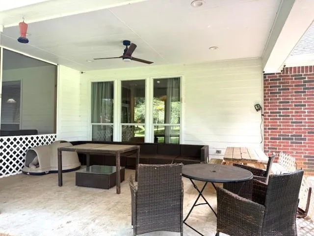 5475 County Road 348 Brazoria, TX 77422