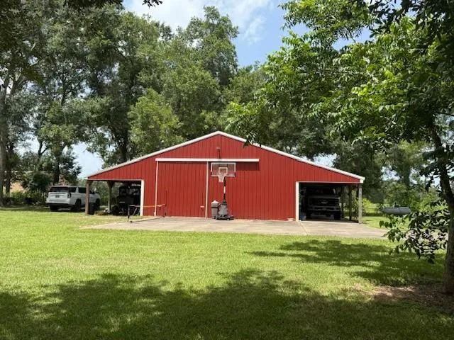 5475 County Road 348 Brazoria, TX 77422