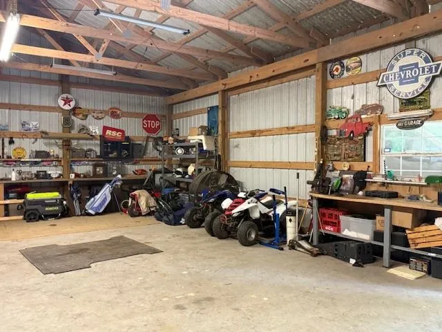 5475 County Road 348 Brazoria, TX 77422