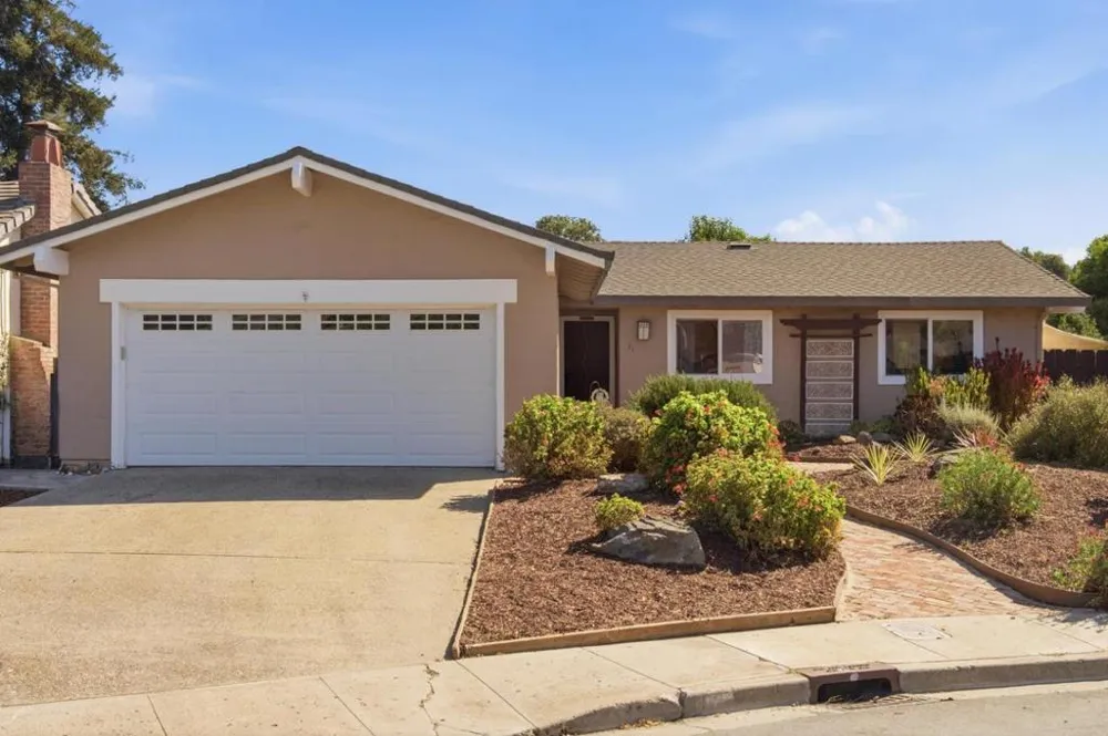 81 Franklin Circle San Juan Bautista, CA 95045