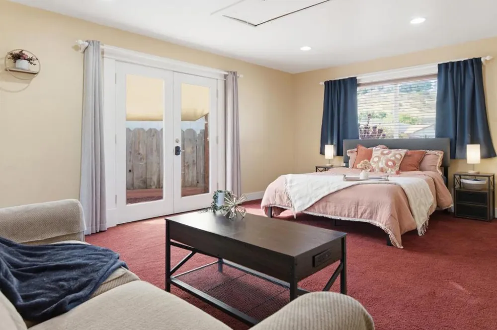 81 Franklin Circle San Juan Bautista, CA 95045