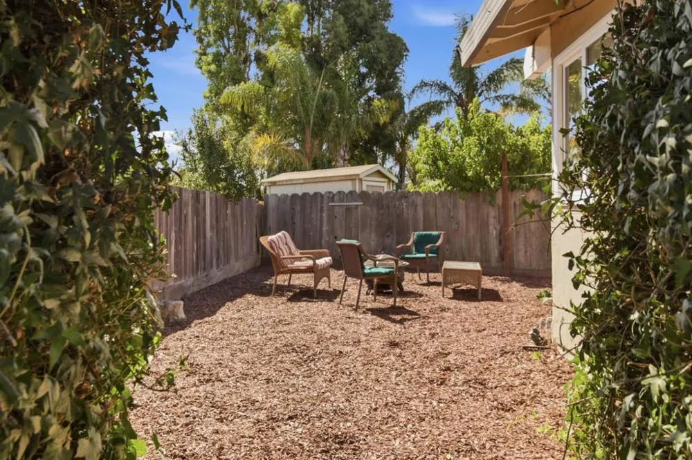81 Franklin Circle San Juan Bautista, CA 95045