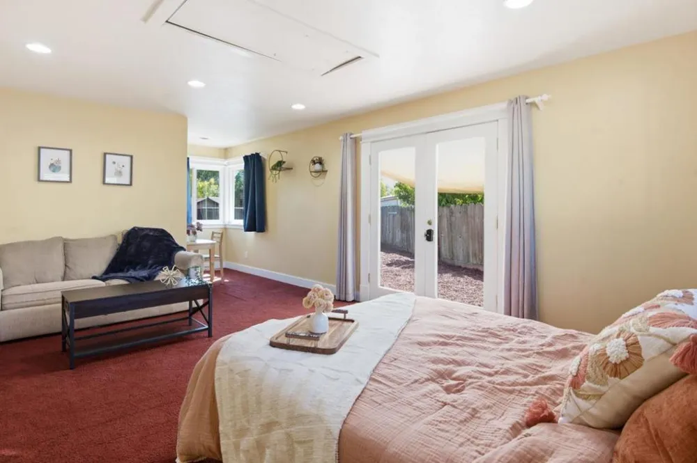 81 Franklin Circle San Juan Bautista, CA 95045