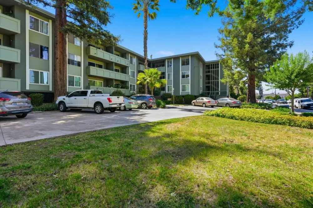 1458 Hudson Street #116 Redwood City, CA 94061