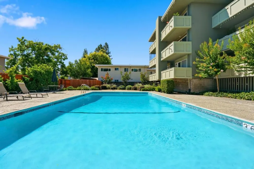 1458 Hudson Street #116 Redwood City, CA 94061