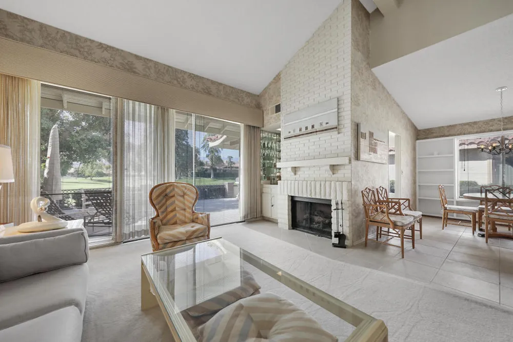 175 Gran Via Palm Desert, CA 92260