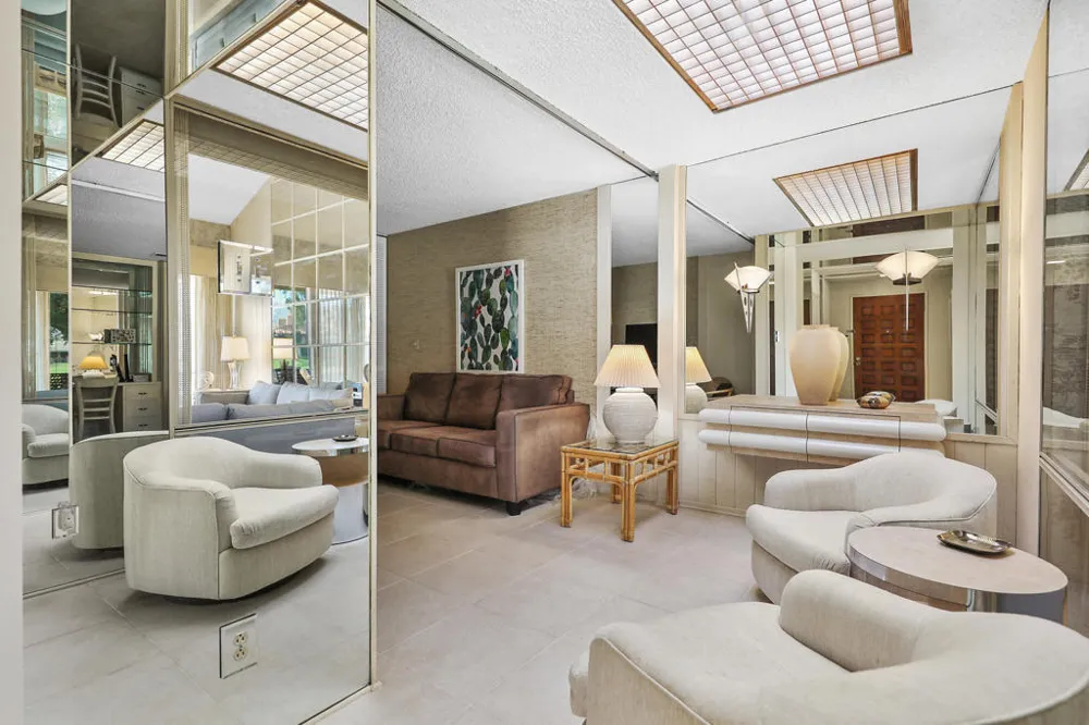 175 Gran Via Palm Desert, CA 92260