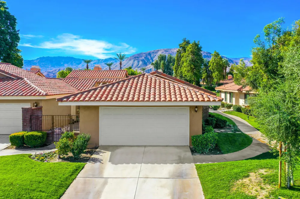 175 Gran Via Palm Desert, CA 92260