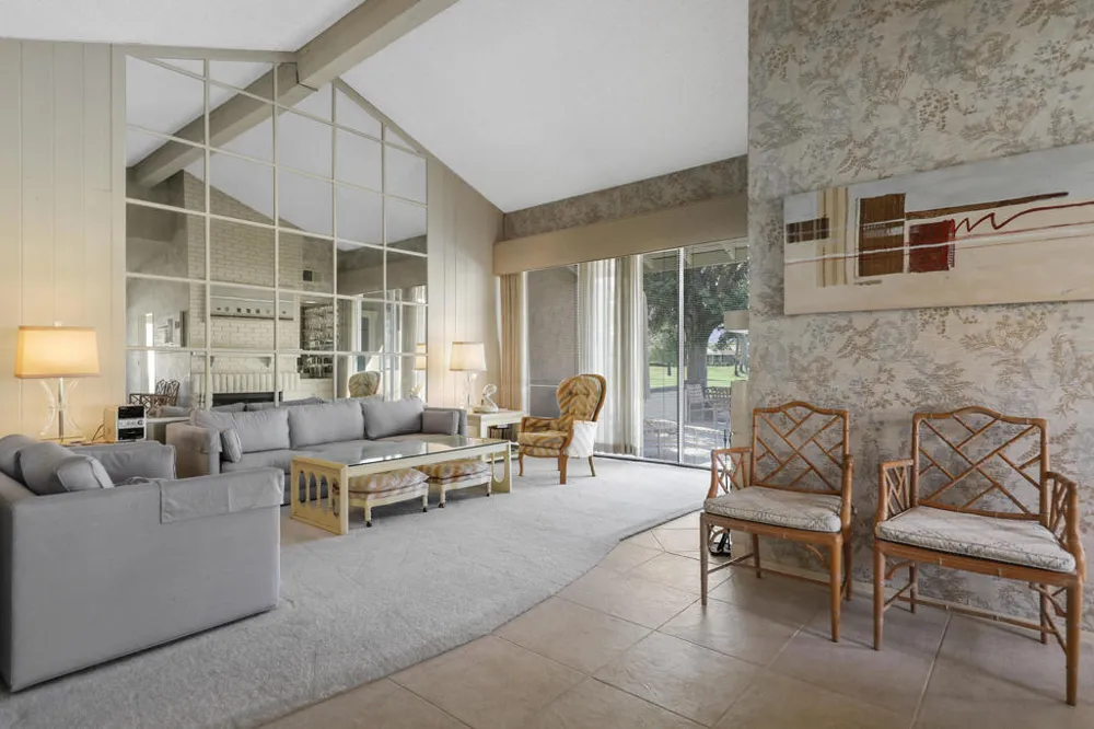 175 Gran Via Palm Desert, CA 92260