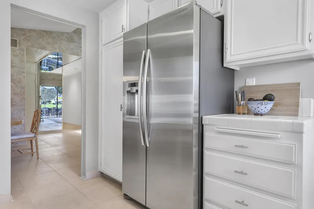 175 Gran Via Palm Desert, CA 92260