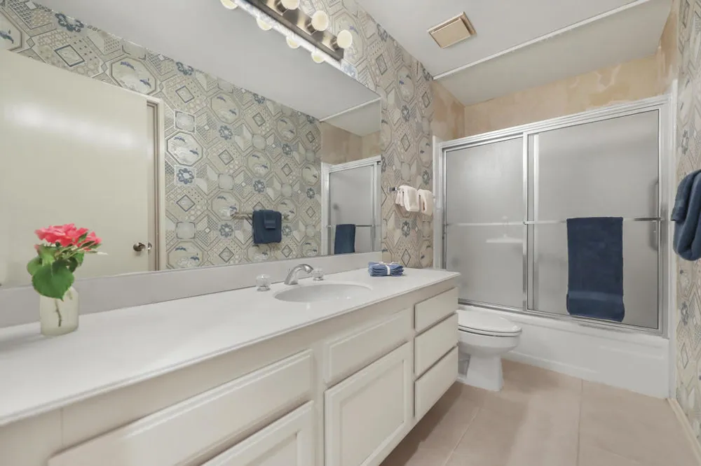 175 Gran Via Palm Desert, CA 92260