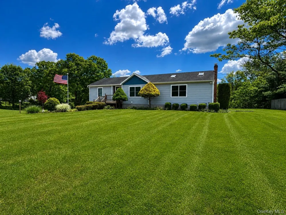 40 Carter Road New Hampton, NY 10958