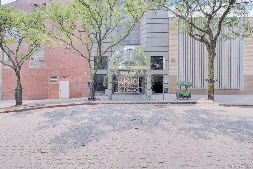 530 E 76th Street #34/35 New York (Manhattan), NY 10021