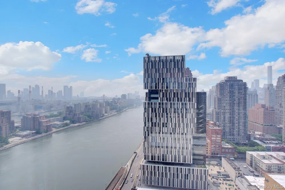 530 E 76th Street #34/35 New York (Manhattan), NY 10021
