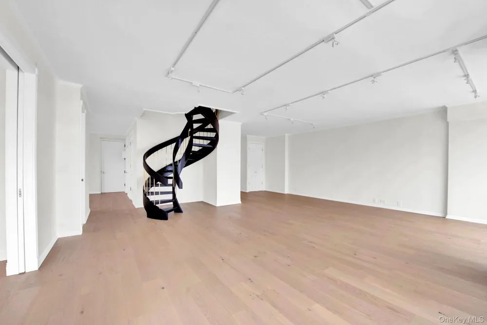 530 E 76th Street #34/35 New York (Manhattan), NY 10021