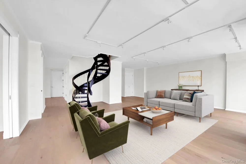 530 E 76th Street #34/35 New York (Manhattan), NY 10021