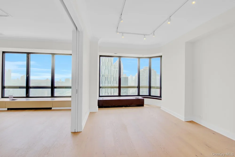 530 E 76th Street #34/35 New York (Manhattan), NY 10021