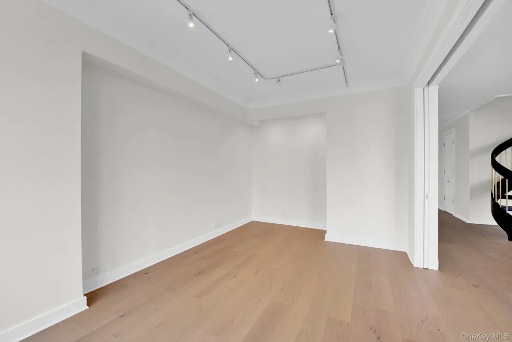 530 E 76th Street #34/35 New York (Manhattan), NY 10021
