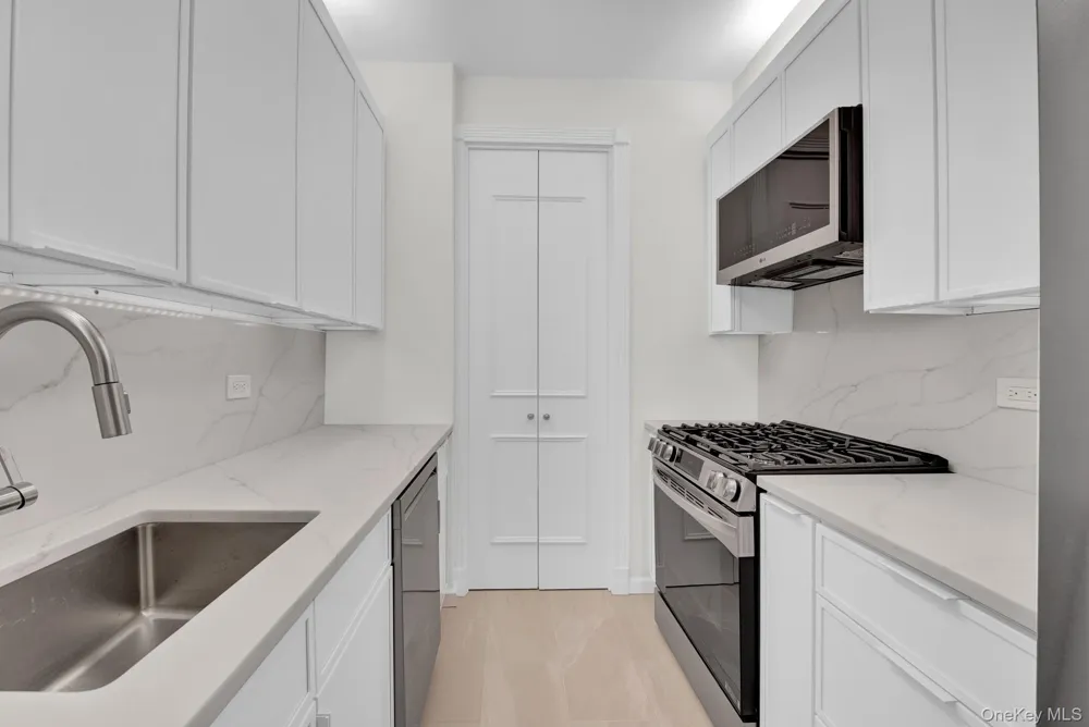 530 E 76th Street #34/35 New York (Manhattan), NY 10021