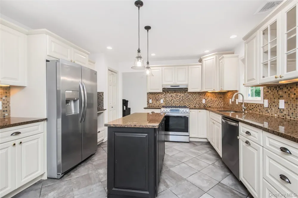 66 Valley View Road Cortlandt Manor, NY 10567