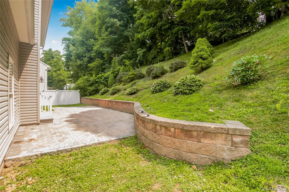 66 Valley View Road Cortlandt Manor, NY 10567