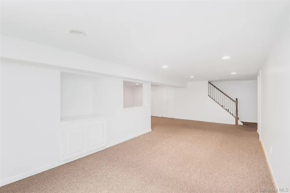66 Valley View Road Cortlandt Manor, NY 10567