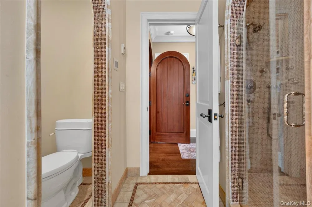 81 Montgomery Boulevard Atlantic Beach, NY 11509