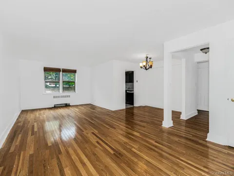 144 Ravine Avenue #2C