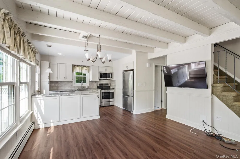 21 Vause Street Northport, NY 11768