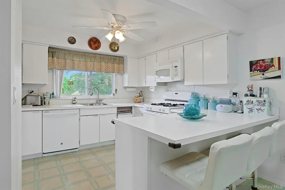 120 Locust Lane Irvington, NY 10533