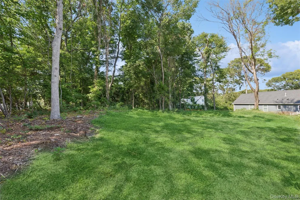129 Cedar Lane Medford, NY 11763