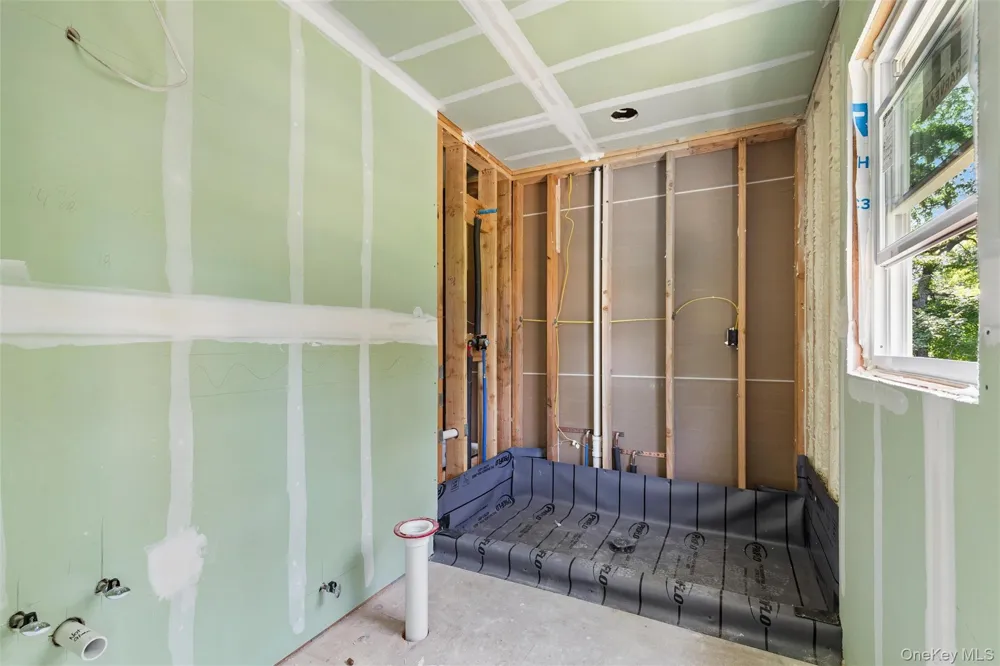 129 Cedar Lane Medford, NY 11763