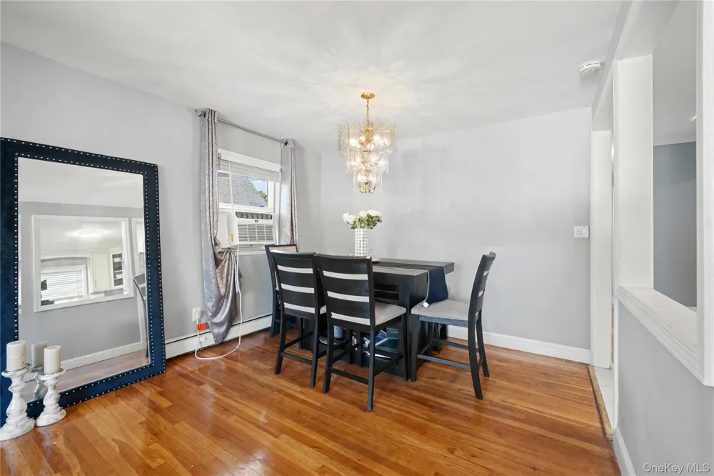 284 Baldwin Road Hempstead, NY 11550