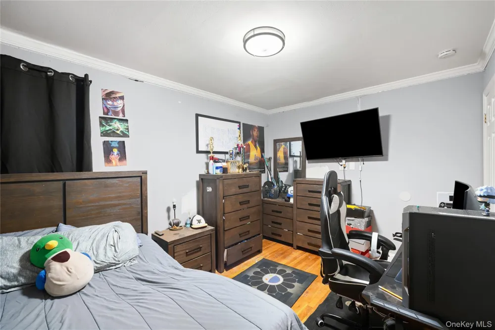 284 Baldwin Road Hempstead, NY 11550