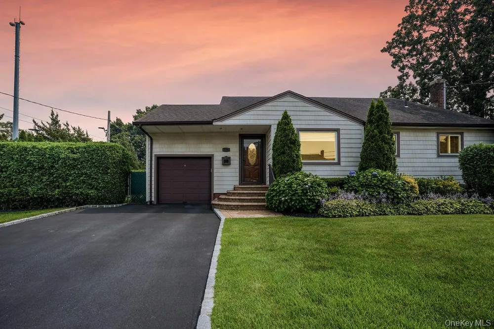 135 Southern Parkway Plainview, NY 11803