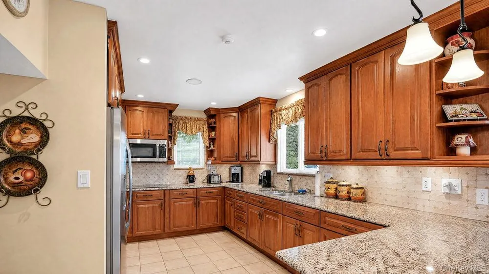 135 Southern Parkway Plainview, NY 11803