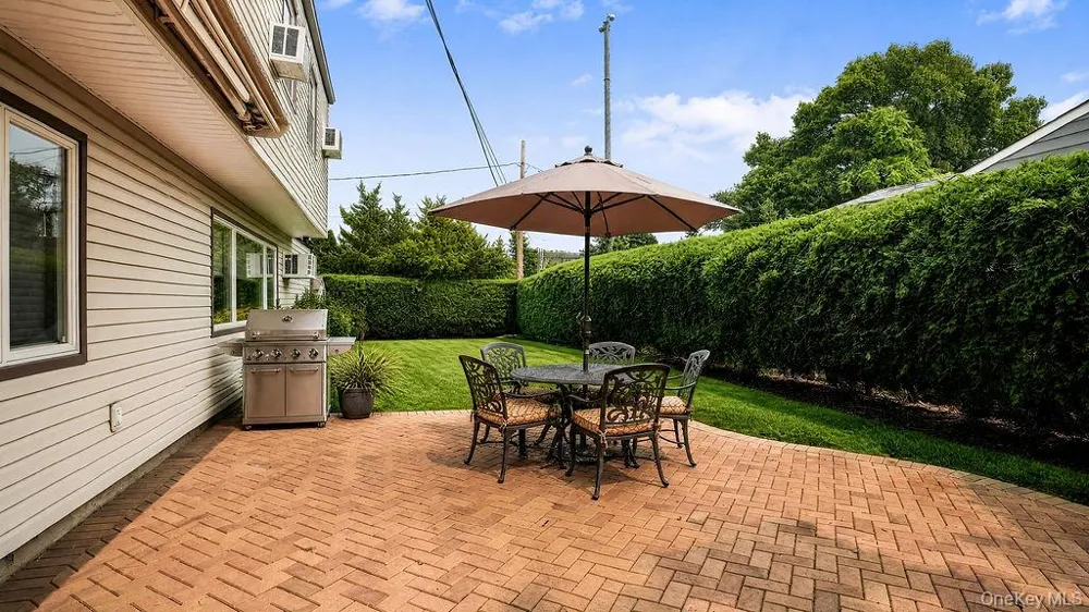135 Southern Parkway Plainview, NY 11803