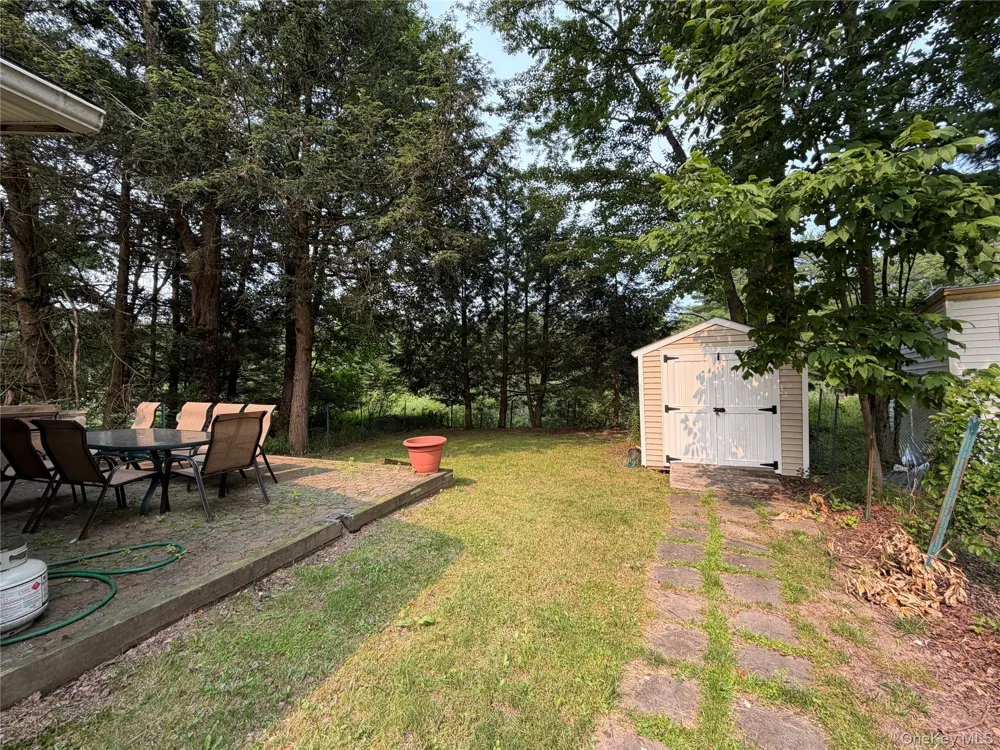 7 Elizabeth Way Kiamesha Lake, NY 12751