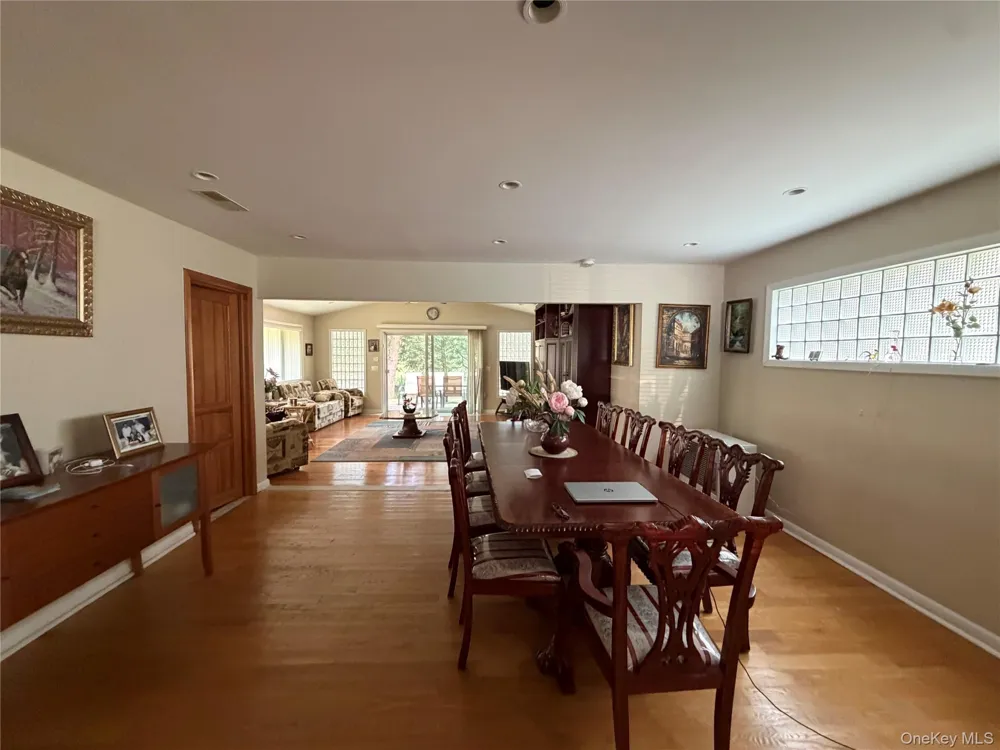 7 Elizabeth Way Kiamesha Lake, NY 12751