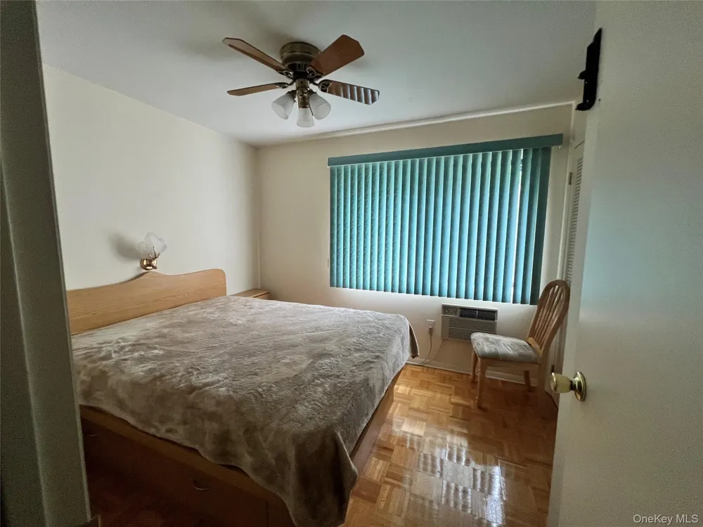 7 Elizabeth Way Kiamesha Lake, NY 12751