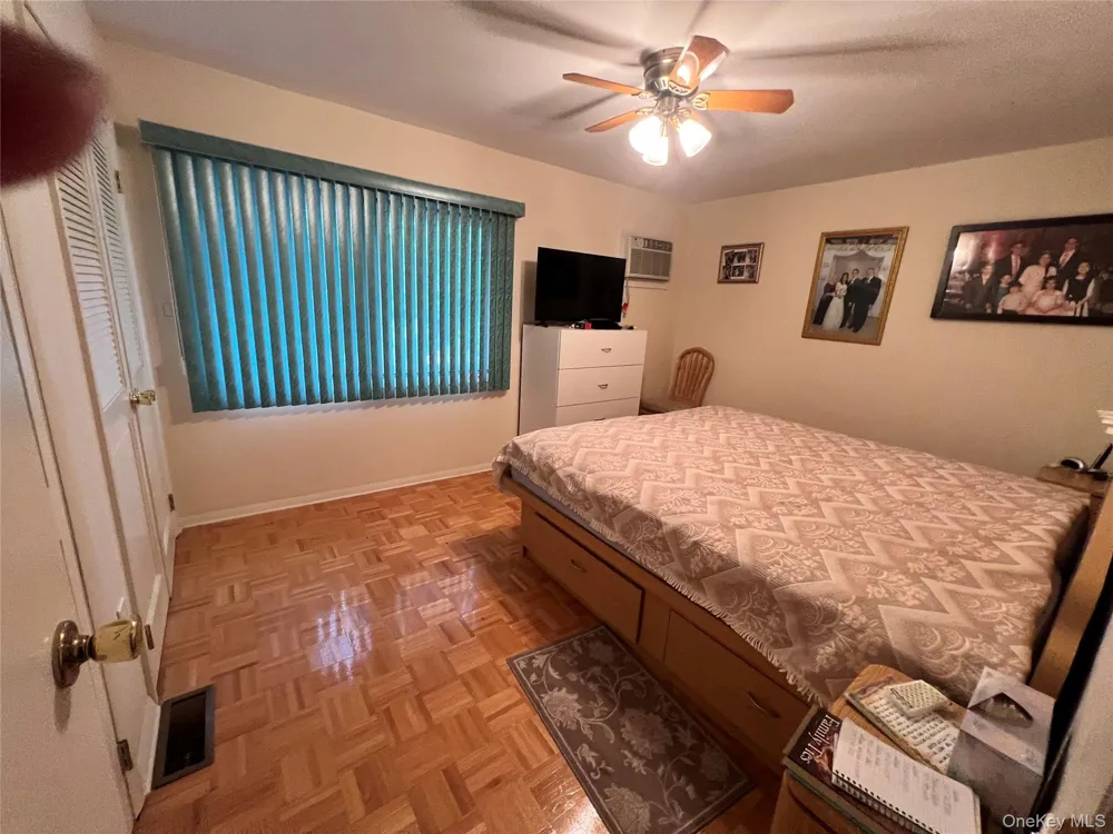 7 Elizabeth Way Kiamesha Lake, NY 12751