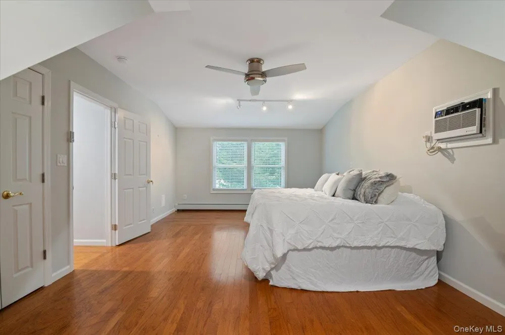 3850 Jean Avenue Bethpage, NY 11714